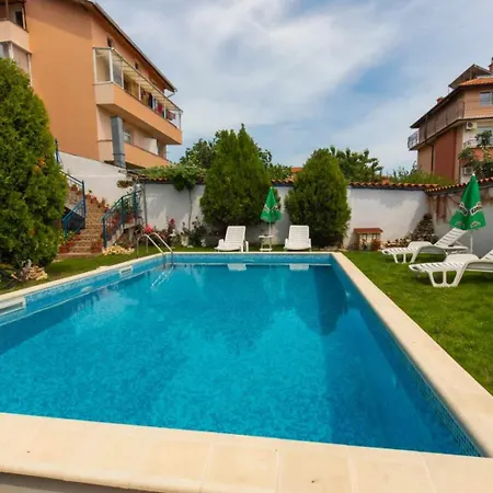 семеен брилянтин Guest house